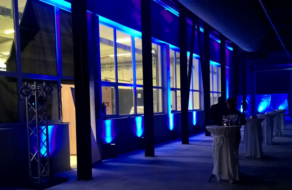 Ambiente LED Beleuchtung bei der Firmenfeier FMF Tactical in Feistritz im Rosental