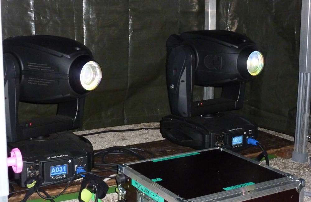 Moving Heads DTS XR 2000 CMY Spot für Gobo Projektion auf Schiff Mitarbeiterabend Kärntner Sparkasse Krumpendorf Wörthersee