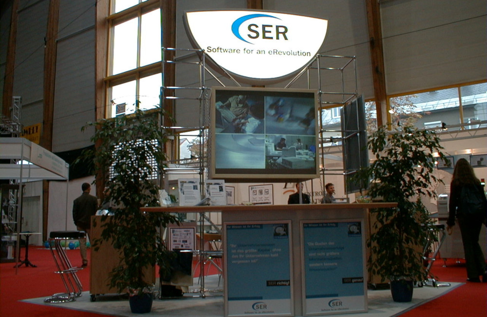 SER Messestand mit Rückprojektionslösung auf der Messe Leistungsschau in Klagenfurt