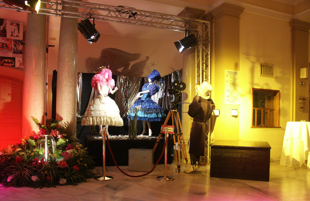Hollywood Classics Foyer Traversen und Beleuchtung Requisiten Konzerthaus Klagenfurt