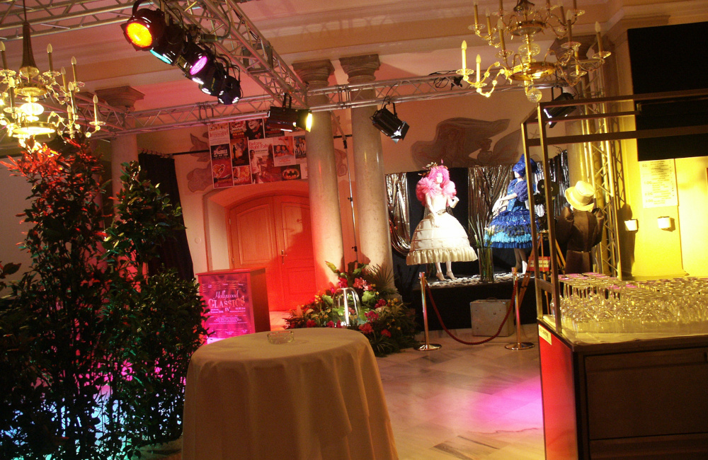 Hollywood Classics Foyer Traversen und Beleuchtung Requisiten Konzerthaus Klagenfurt