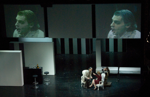 Videoprojektion Videoprojektion auf Theaterkulisse für Krönung der Poppea im Stadttheater Klagenfurt