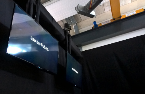 Flat TV's abgesetzte versteckte Flat TV's für BMW Firmenpräsentation in der Bootswerft Schmalzl